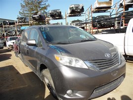 2014 Toyota Sienna XLE Gray 3.5L AT 2WD #Z23237